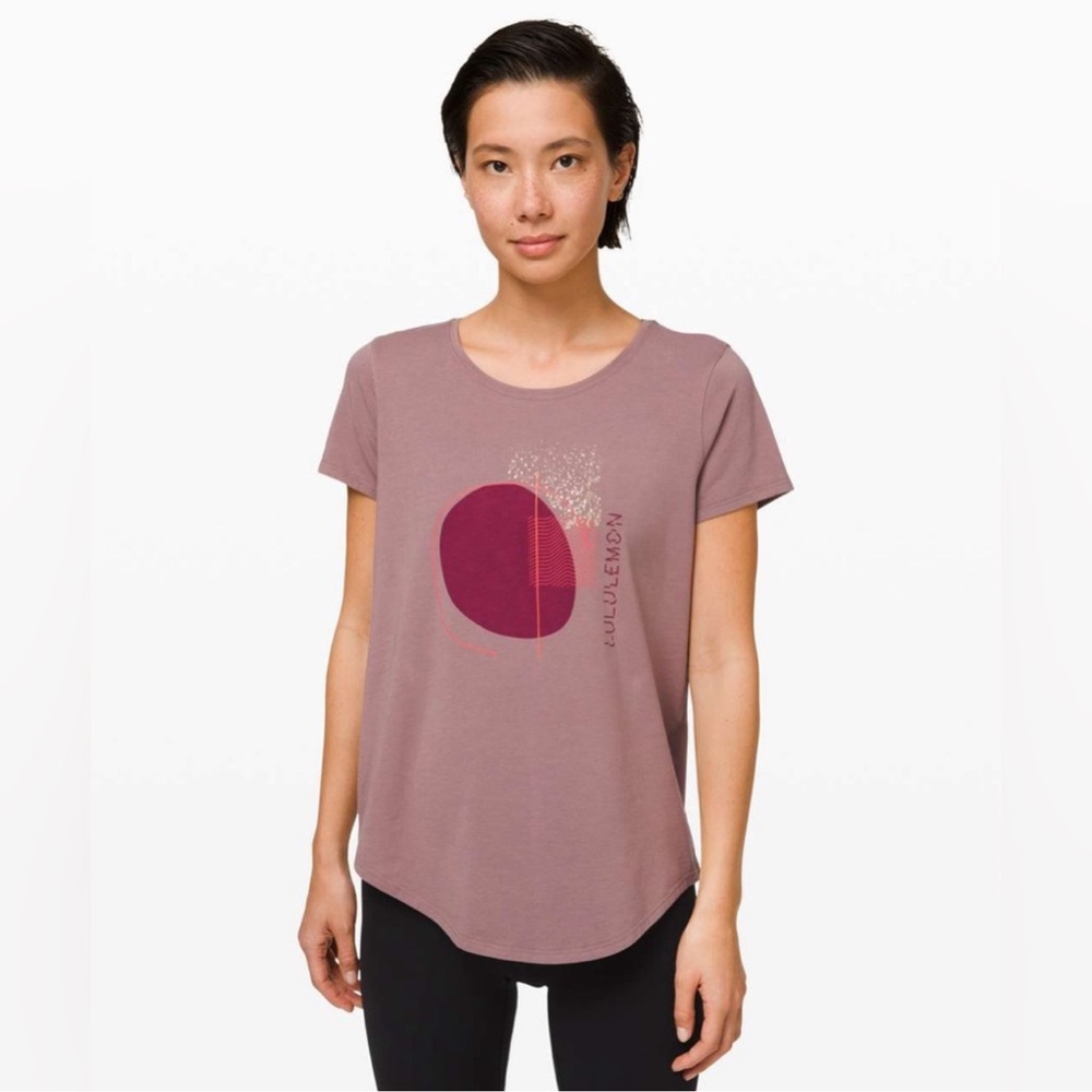 LULULEMON  Love Crew III *Lunar New Year
Misty Mocha Size 6/8